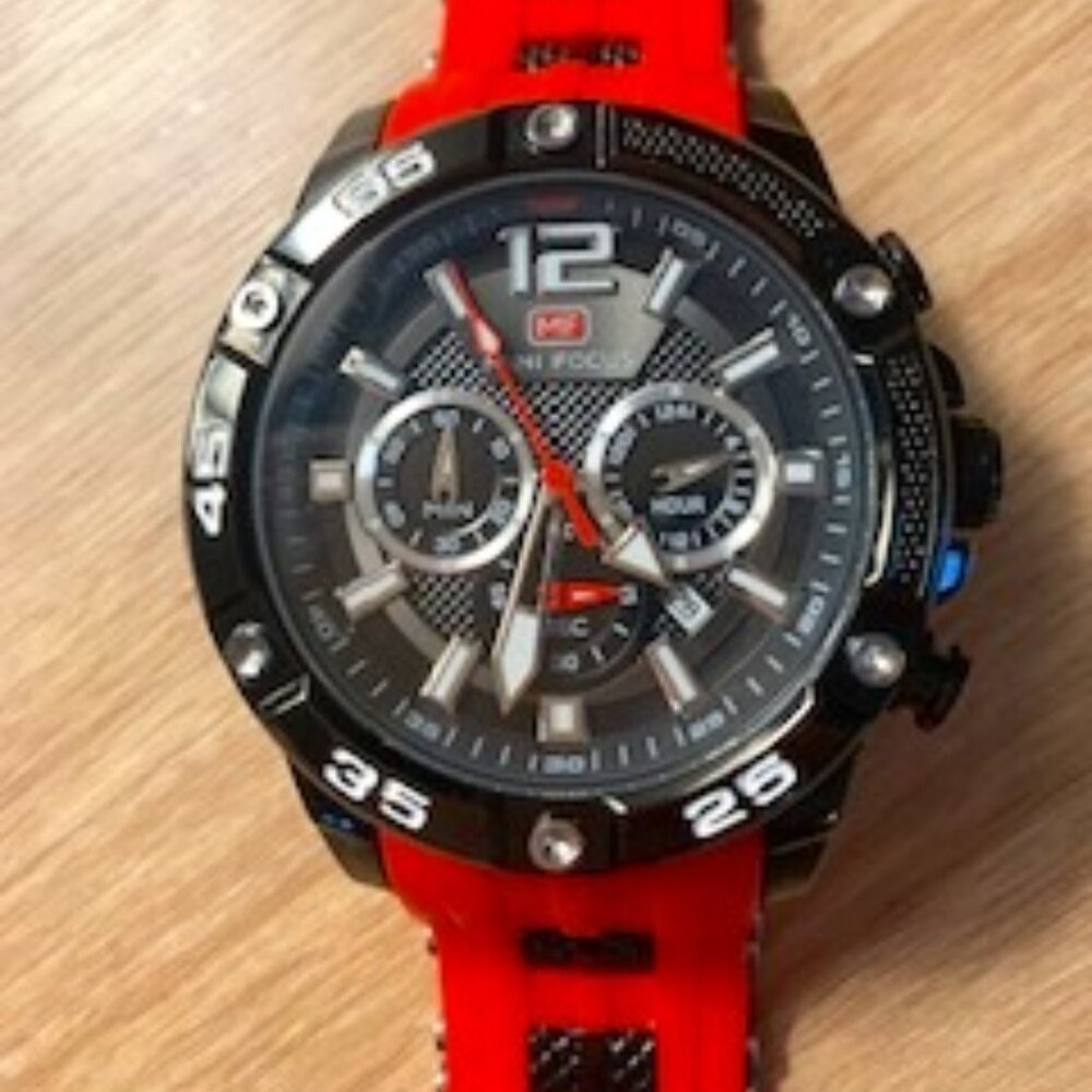 MF (Mini Focus) chronograph watch